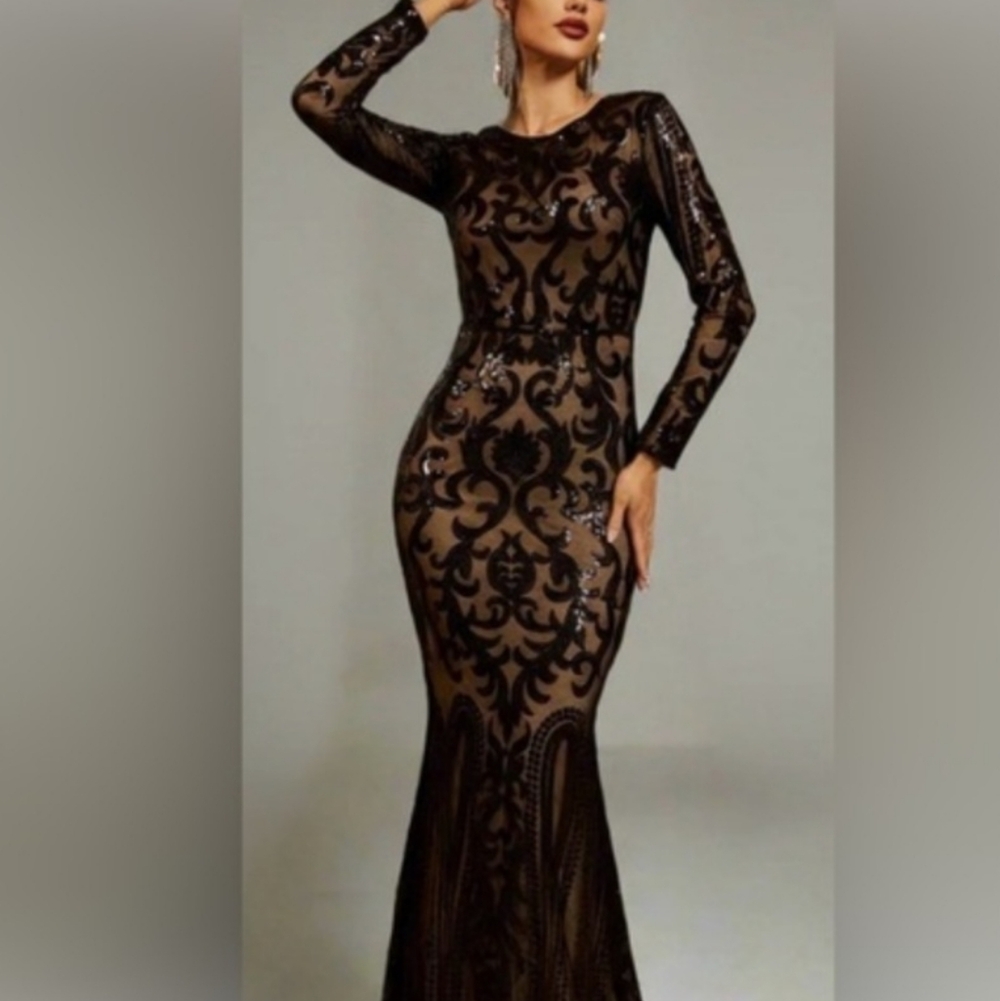 Elegant Black Lace Evening Dress